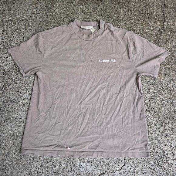 Vtg Y2k ESSENTIALS by FEAR OF GOD Spellout Logo Earthtone Designer T Shirt XL - Picture 1 of 7